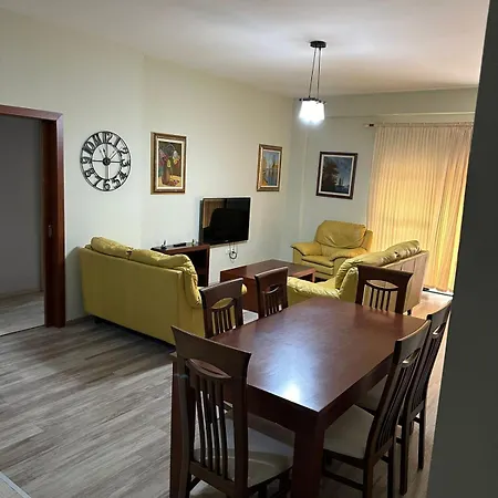 Leo Apartment