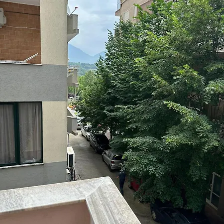 Leo Apartment *